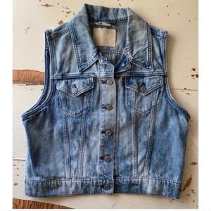 Levi’s : denim vest